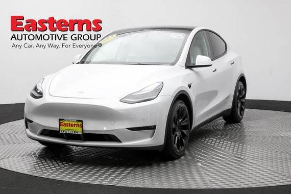 TESLA MODEL Y 2021 5YJYGDEE1MF154136 image